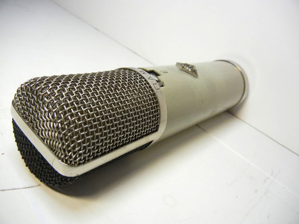 Telefunken ELA M 251 E vintage vacuum tube microphone